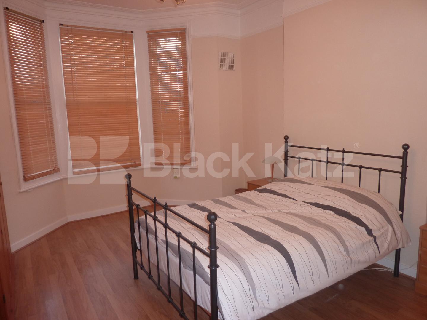 			NEW INSTRUCTION!, 2 Bedroom, 1 bath, 1 reception Ground Floor Flat			 Fernhead Road, MAIDA VALE